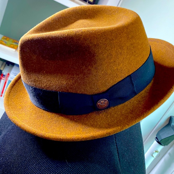 Goorin Bros Other - Brand new 100% wool Fedora with black band- Copper GB